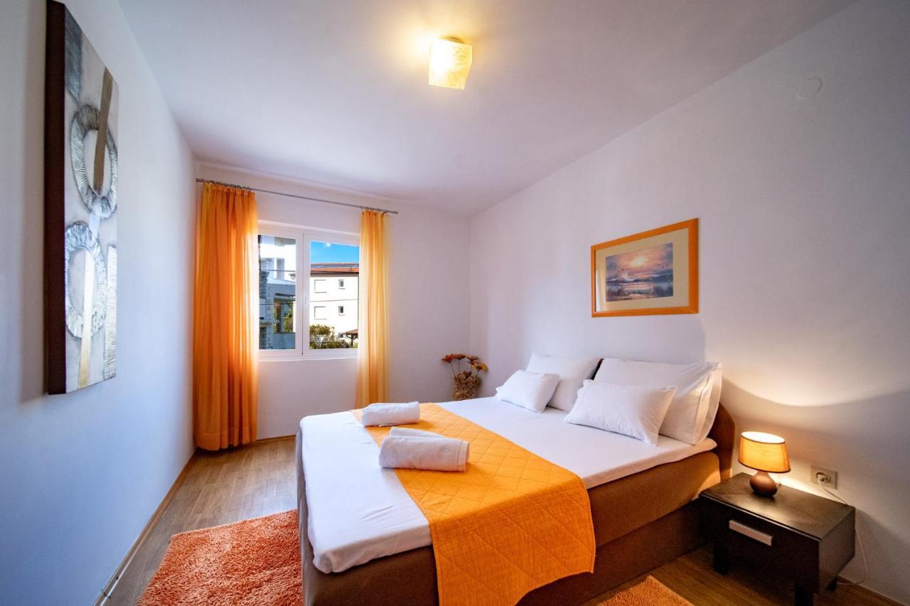 Apartments Lazaric Лопар Экстерьер фото