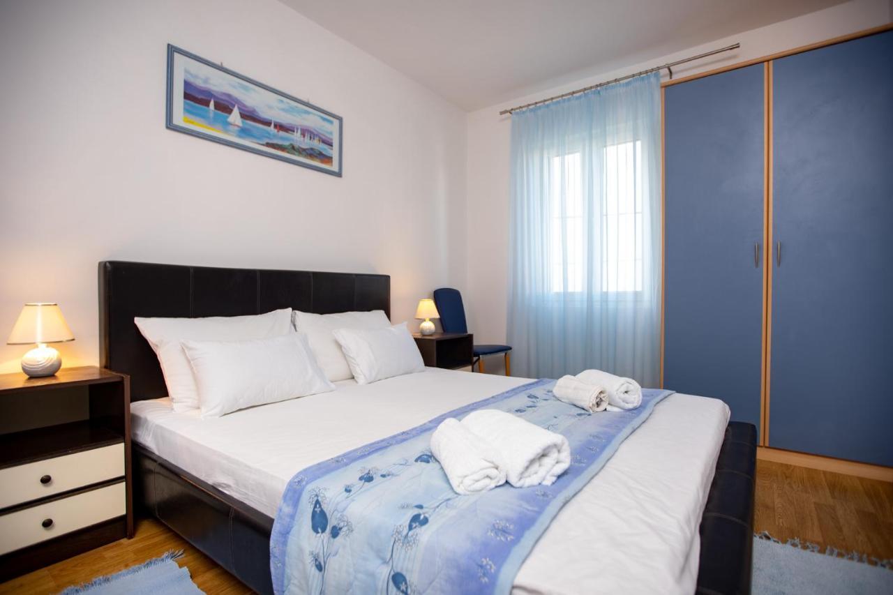Apartments Lazaric Лопар Экстерьер фото